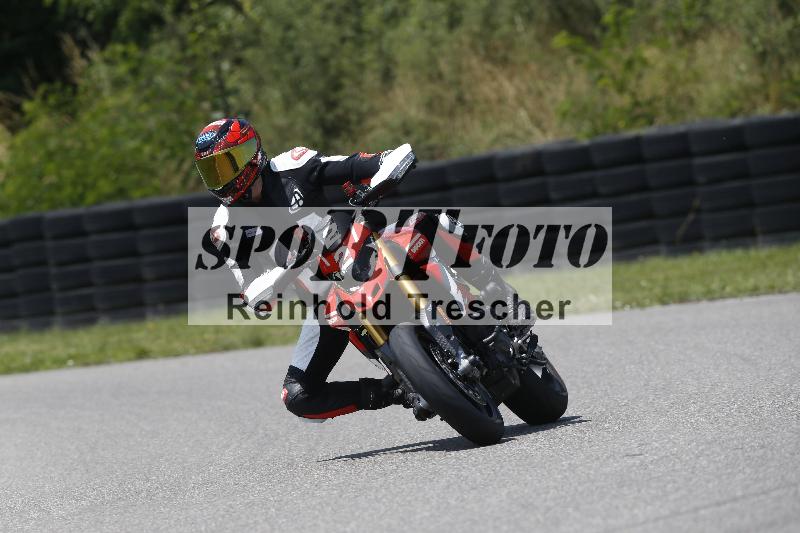 /27 12.06.2025 Ducati Schweiz Trackday Warmup  ADR/gruen-vert/22